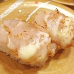 回転寿司かいおう - 炙りほたて☆157円☆
香ばしい風味と中身のやわらかさ、マヨネーズがマッチしています。