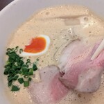 ラーメン家 みつ葉 - 豚CIHKIしょうゆラーメン850円