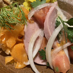 LAMP - ハムのマリネ＆人参ラペ接写！
      ワインおかわり必須。