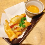Didoriya Kokoro - スモークチーズの揚げ春巻き