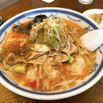 ラーメン･餃子 ハナウタ - 【2021年12月】薬膳香辛 味噌中辛＠780円、提供時。