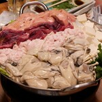 豊田屋 - アンキモ、ねぎま(マグロほほ肉)、白子、カキ鍋