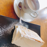 ケーキ&ワイン エフ - 