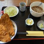 雅紀屋 - わらじかつ&そば