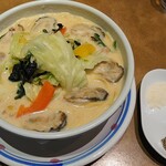 ジョリーパスタ - 牡蠣と野菜たっぷりのクリームスープパスタ1,260円(税抜)