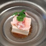 Hiyatsukariyouran - 牛蒡豆腐  on  蟹のほぐし身&キャビア