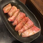 ホルモン焼肉 まるやま - カルビ