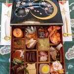 クレイトンベイホテル - お重に詰め替え