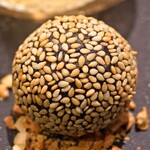 中國菜 李白 - ジャスミン茶のクリームの入った胡麻団子