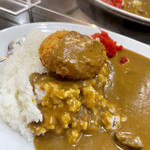 マドラスカレー　 - メンチカツカレー