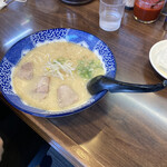 麺屋 八のじ - こちらはラーメン普通です。
