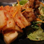 Korean Dining テジテジ - キムチとチョレギサラダ