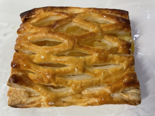 サンロード ヤマザワ鶴岡茅原店 - 鶴岡（パン）の写真