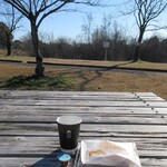 LAWSON - ドリンク写真:前の健康福祉村のベンチでおやつタイム!