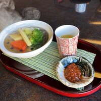 生簀割烹　海幸 - 蒸し野菜。