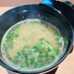 鮨処とうげ - 海老の味噌汁
