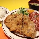 キッチンABC - 2番 ロースとんかつ＆チキントマト(ライス、スープ付)¥900
