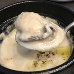 VANNO - 牡蠣と根セロリスープのココットヴァポーレ ケッパー風味