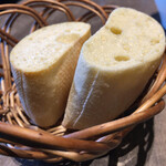 アロッサ - お代わりOKのパン