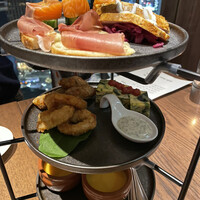 The Living Room with SKY BAR - 