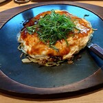 Hiroshima Fuu Okonomiyaki Naochan - 肉玉大葉  ( そば麺 )
