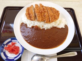 Moriyama Pakingu Eria No Borisen Sunakku Kona - やみつき濃厚カツカレー(940円)