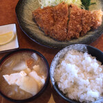 とんかつ・和食 丹 - 上トンカツ定食