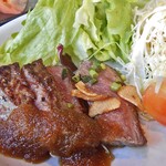 ビトロー - ステーキサラダ レギュラー（取り分けました）