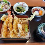 美加和 - 料理写真:天重 1100円 天ぷらは小ぶりかな