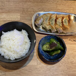 餃子とおでん酒場ふじなべ - 