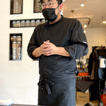 プレゼンテ スギ - 杉岡憲敏氏