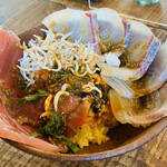 そば草香 - 卵を崩して山葵醤油をかける♡