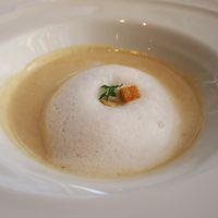 ラ ヴォワール - ゴボウのポタージュ　カプチーノ仕立て