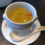 銀座アスター - ゆずと白菜のスープ