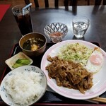 Takinogawa - 生姜焼き定食＋塩辛。