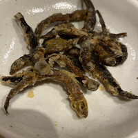 うなぎ処 古賀  - どじょう唐揚げ 取り分け後