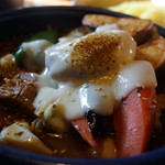 アジアンスープカリー べす - 豚煮＋焼きトマチーズ