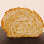たま木亭 - クロワッサン断面
