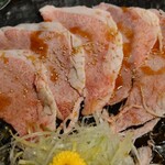 黒毛和牛とタンとハラミ 焼肉ごりちゃん - 焼きしゃぶ上ロース(1,780円)