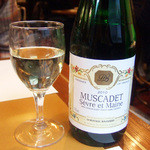 [2010]Bahuaud Muscadet de Sevre et Maine(2835円)