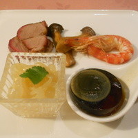 菜香新館 - 前菜　台湾ピータンなど