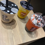ボバ カフェ - 
ボバミルクティーナタデココ増量　娘
マンゴースムージーナタデココ　息子　　　　　　　　　　いちごチョコスムージー　　　　　私