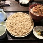 ランチ(かきの天丼と蕎麦)