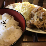 ギャラリー - 本日のサービスランチ [豚しょうが焼き]