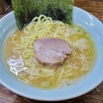 家系ラーメン まこと家 - 料理写真: