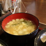 Bugiugi - 豆腐の味噌汁(2022年1月)