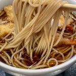 そば処 南郷信州庵 - えび天ぷらそばの麺