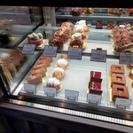 パティスリージラフ - ガラスケース