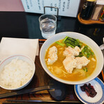 うどん茶屋嵯峨野 - サービスセットの中の「鶏天カレーうどん」