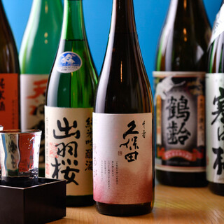 新鮮な魚介によく合う日本酒など、充実のドリンクメニュー